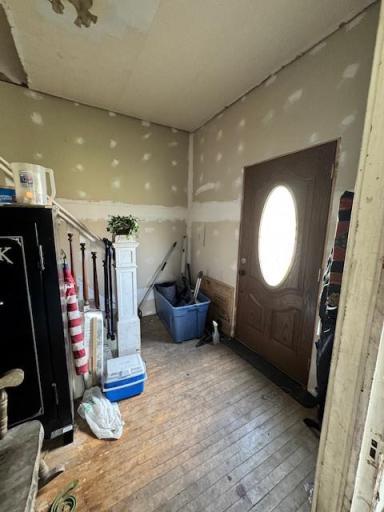 201 Central Avenue, Finley, ND 58230