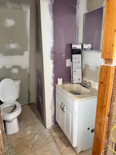 201 Central Avenue, Finley, ND 58230