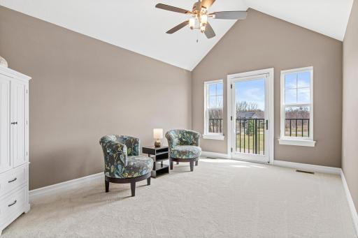 Incredible 4th bedroom, with vaulted ceilings and ensuite bathroom. Great views to the front yard and large walk-in closet. New carpet throughout.