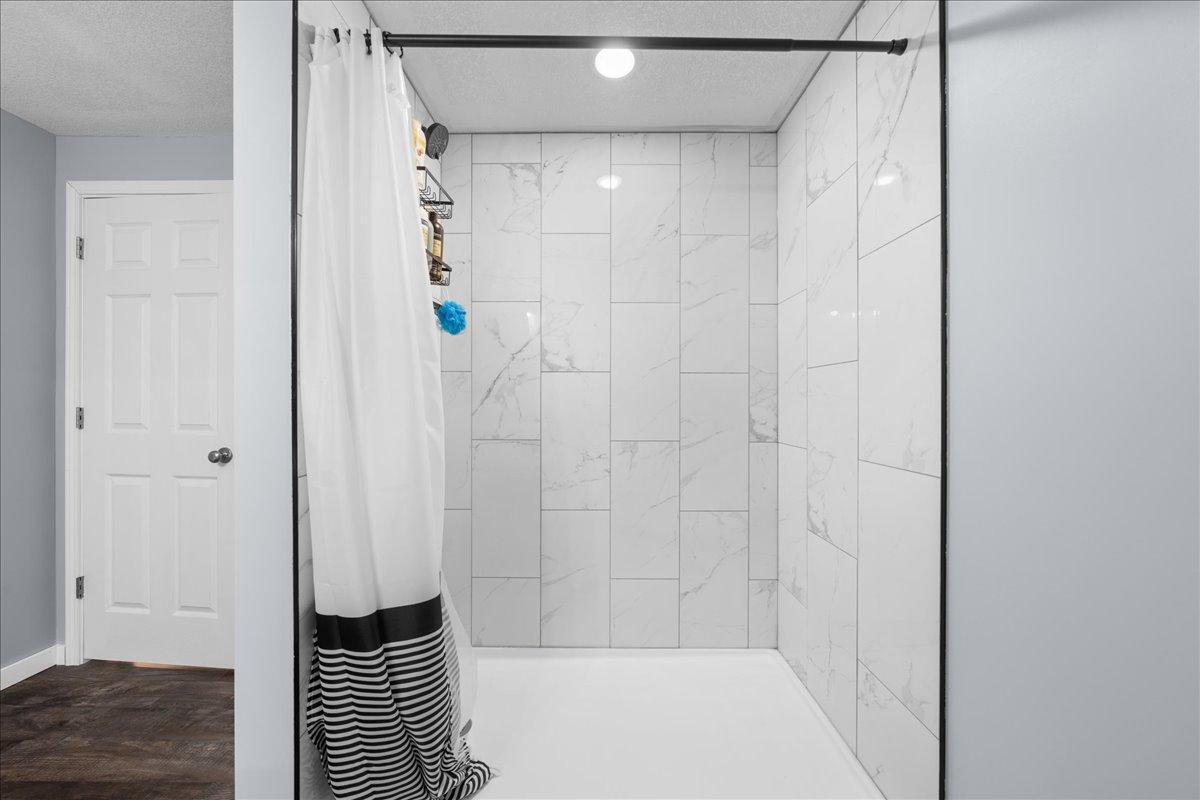 LOOK AT THAT BEAUTIFUL TILE!