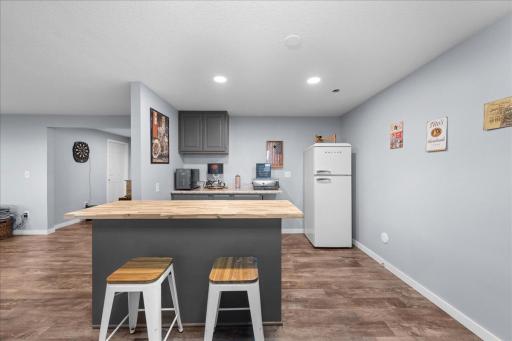 38616 Pine Avenue, Center City, MN 55012