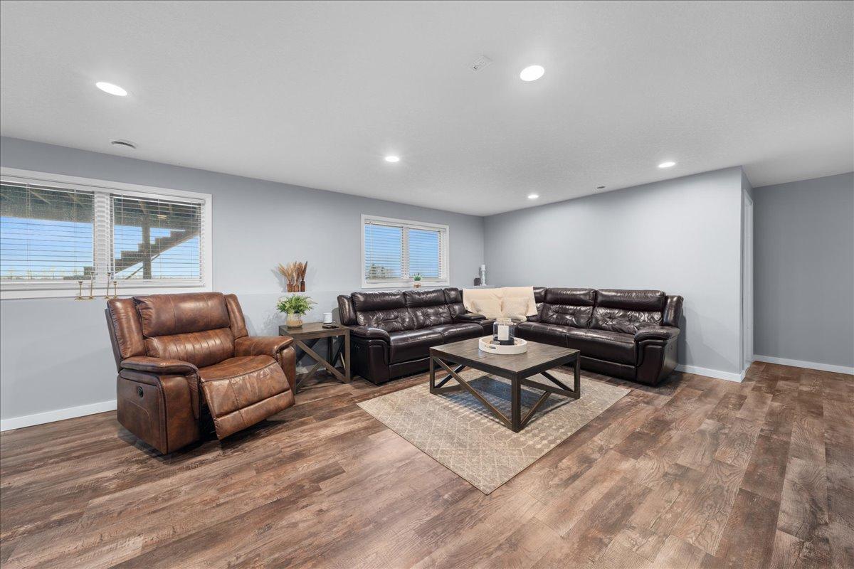 GREAT ENTERTAINING SPACE!