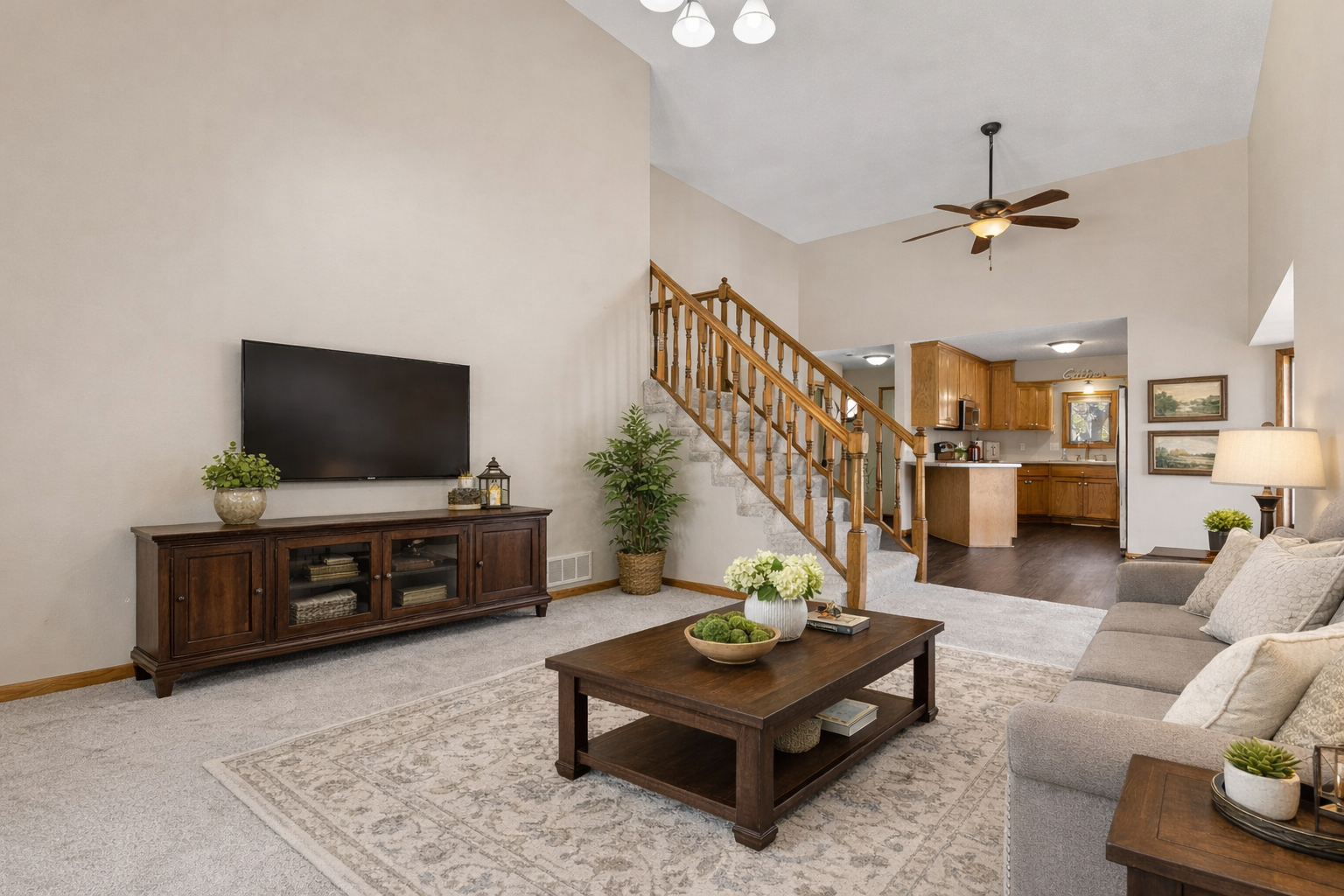 This photo has been virtually staged.