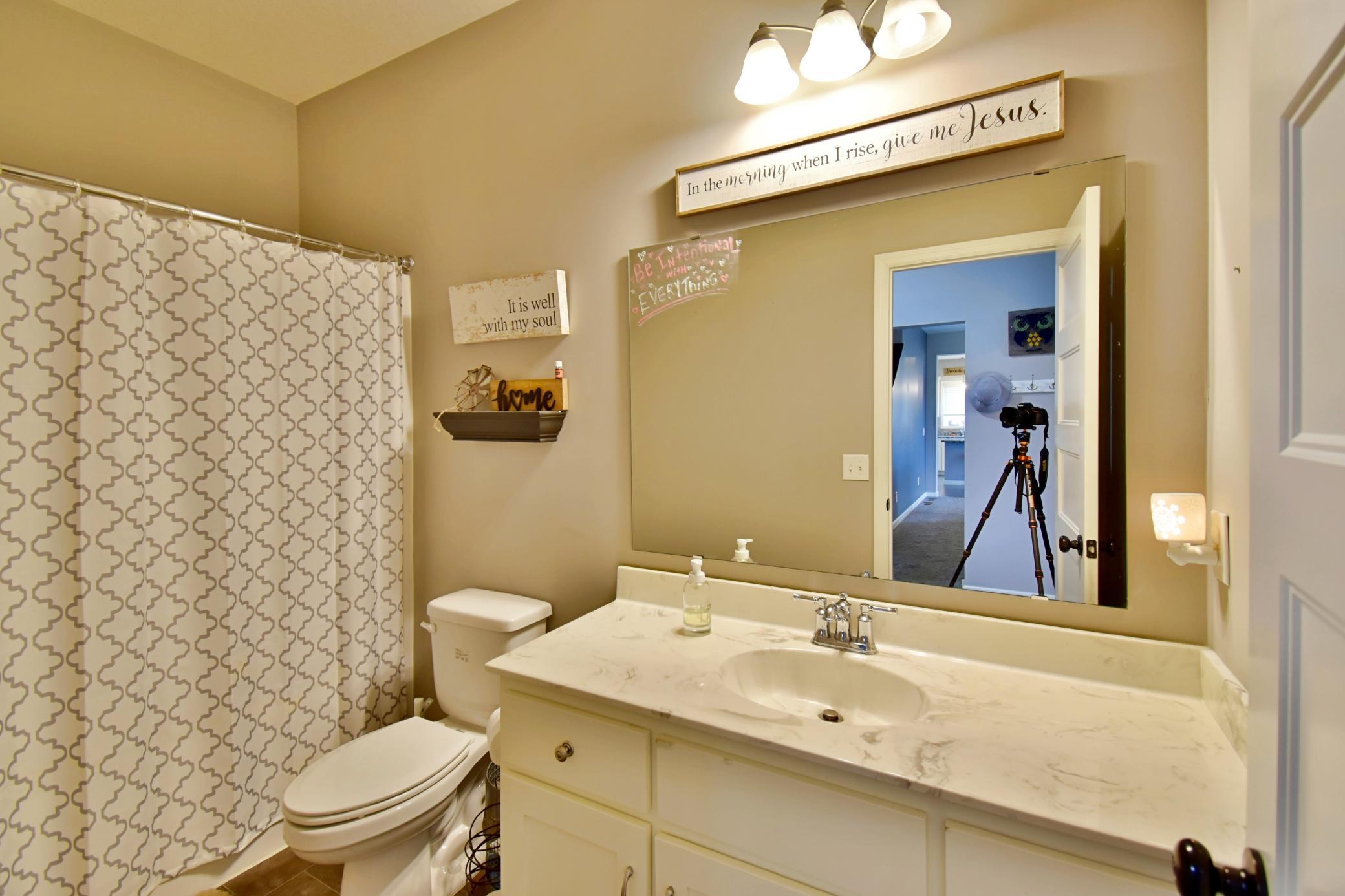 Main Floor Full Bath