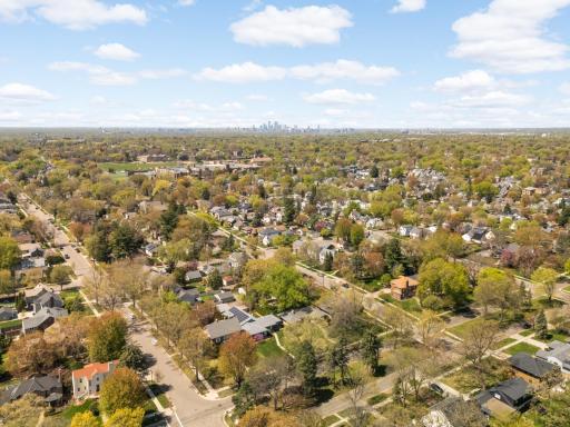 1409 Edgcumbe Road, Saint Paul, MN 55116