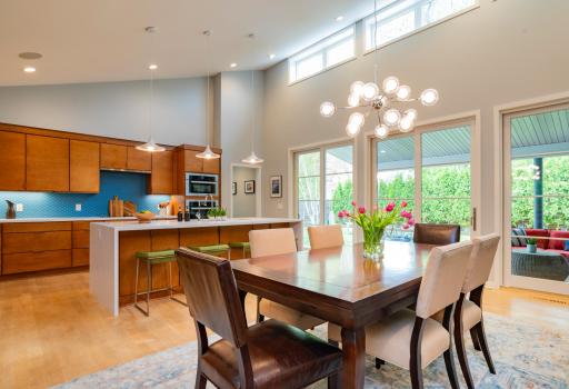 1409 Edgcumbe Road, Saint Paul, MN 55116