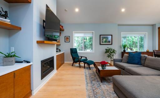 1409 Edgcumbe Road, Saint Paul, MN 55116