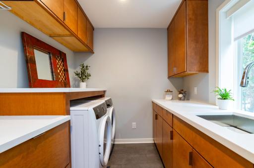 1409 Edgcumbe Road, Saint Paul, MN 55116