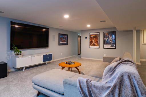 1409 Edgcumbe Road, Saint Paul, MN 55116