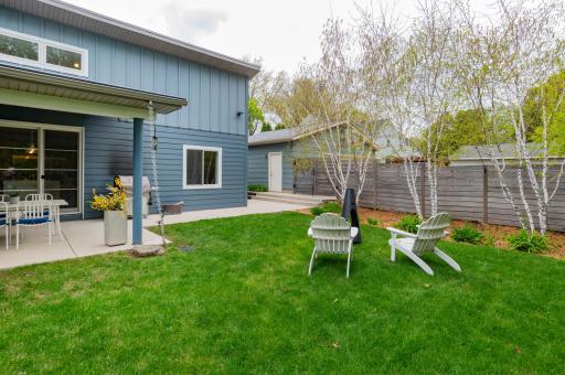 1409 Edgcumbe Road, Saint Paul, MN 55116