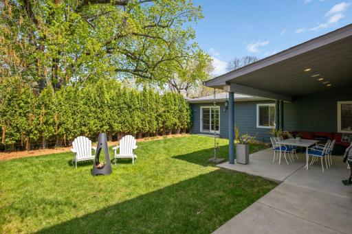 1409 Edgcumbe Road, Saint Paul, MN 55116