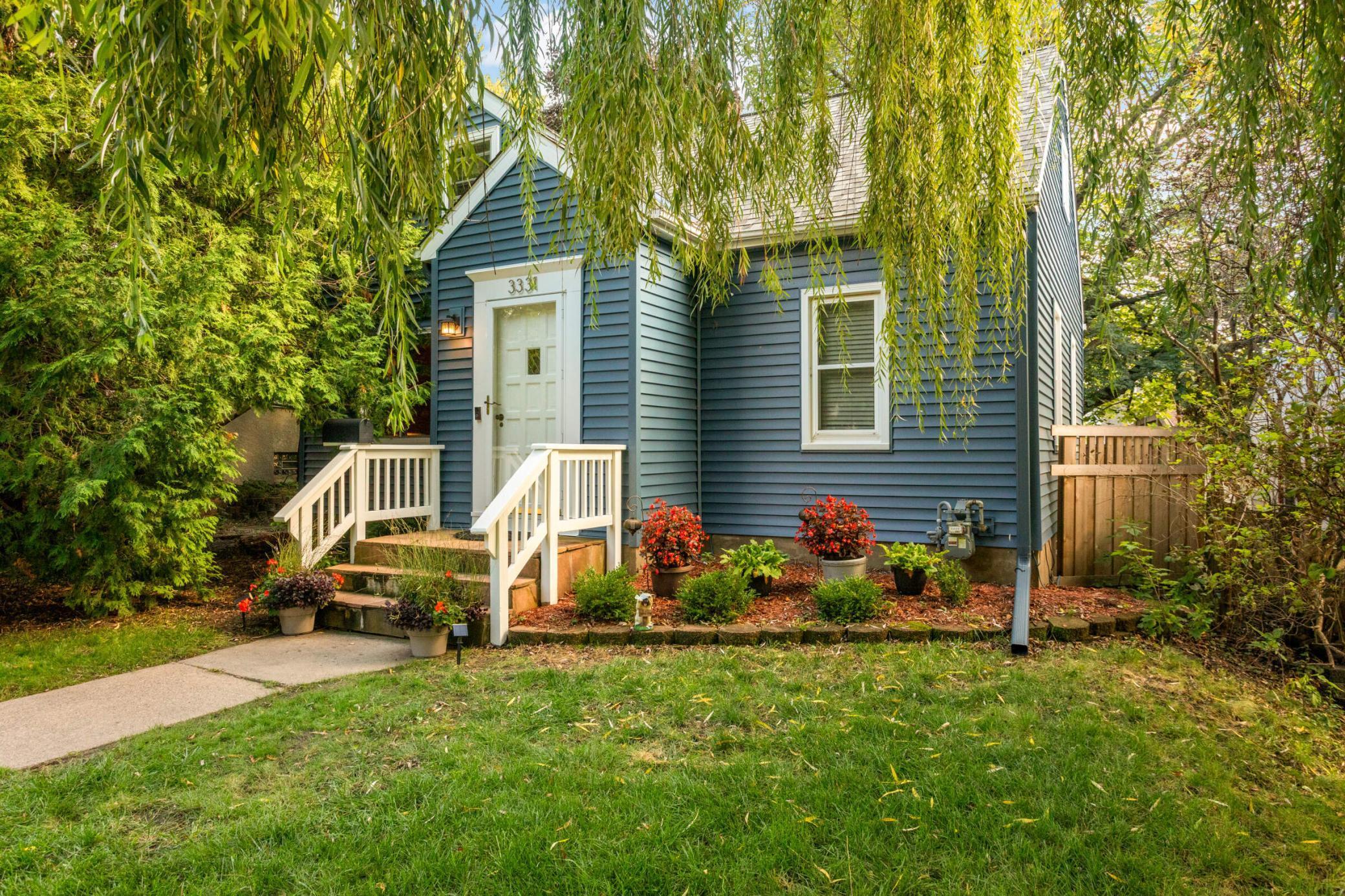 Welcome to 3331 Parkview Blvd!