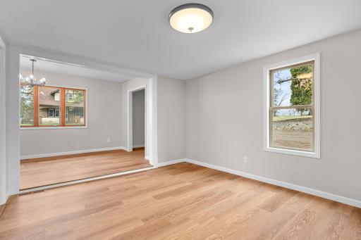 222 S East Avenue, Dresser, WI 54009
