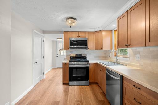 222 S East Avenue, Dresser, WI 54009