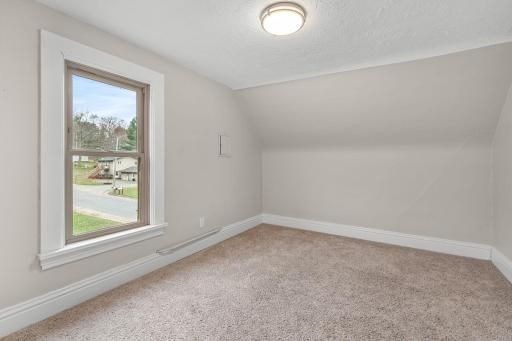 222 S East Avenue, Dresser, WI 54009