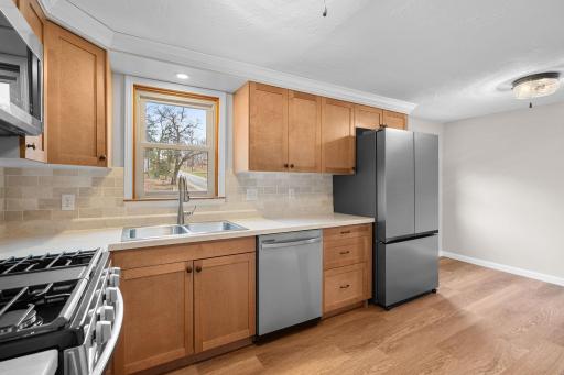 222 S East Avenue, Dresser, WI 54009