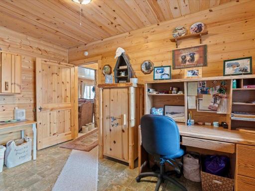 17999 Ivy Drive, Park Rapids, MN 56470