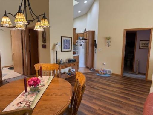 1004 W Lake Boulevard, Winona, MN 55987