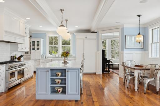 20575 Summerville Road, Excelsior, MN 55331