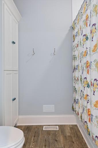 20575 Summerville Road, Excelsior, MN 55331