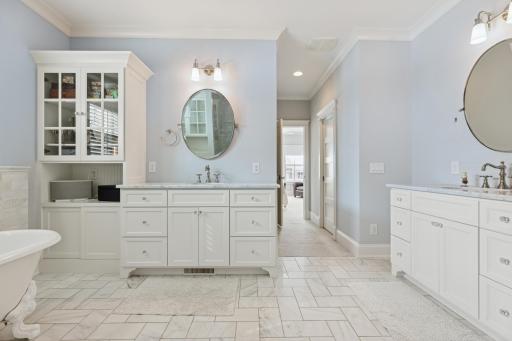 20575 Summerville Road, Excelsior, MN 55331