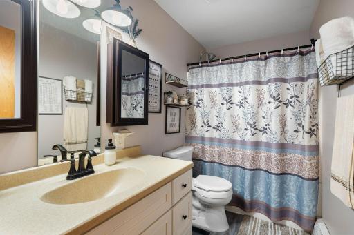 1581 SW 28th Street, Owatonna, MN 55060