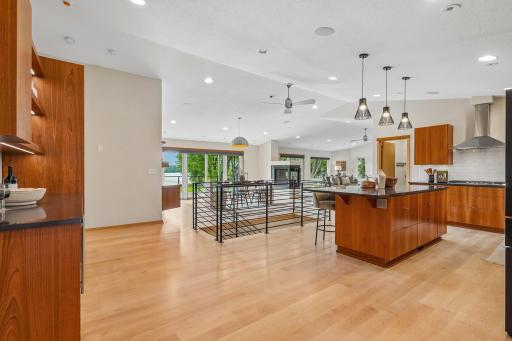 15-web-or-mls-Old Mill Ct-S0508-015.jpg