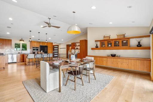 12-web-or-mls-Old Mill Ct-S0508-012.jpg