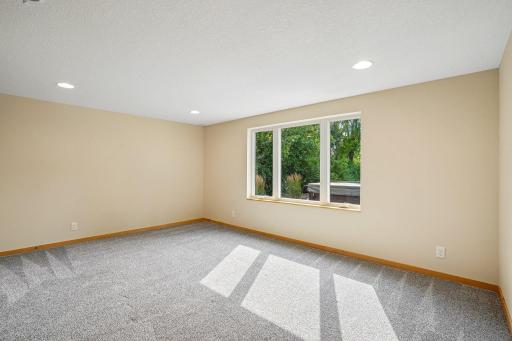 53-web-or-mls-Old Mill Ct-S0508-053.jpg