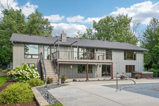 79-web-or-mls-Old Mill Ct-S0508-079.jpg