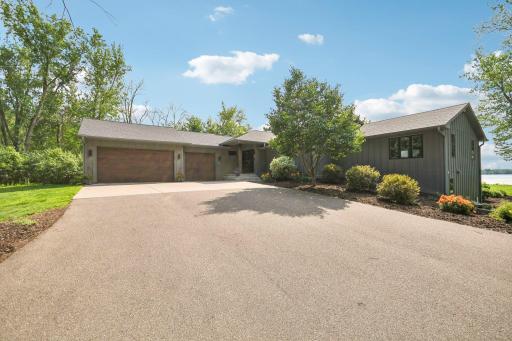 29-web-or-mls-Old Mill Rd-S0207-001.jpg