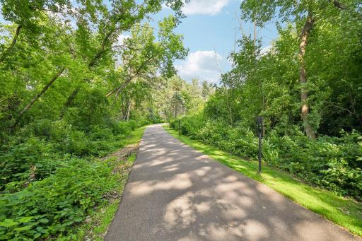 14-web-or-mls-Old Mill Rd-S0207-016.jpg