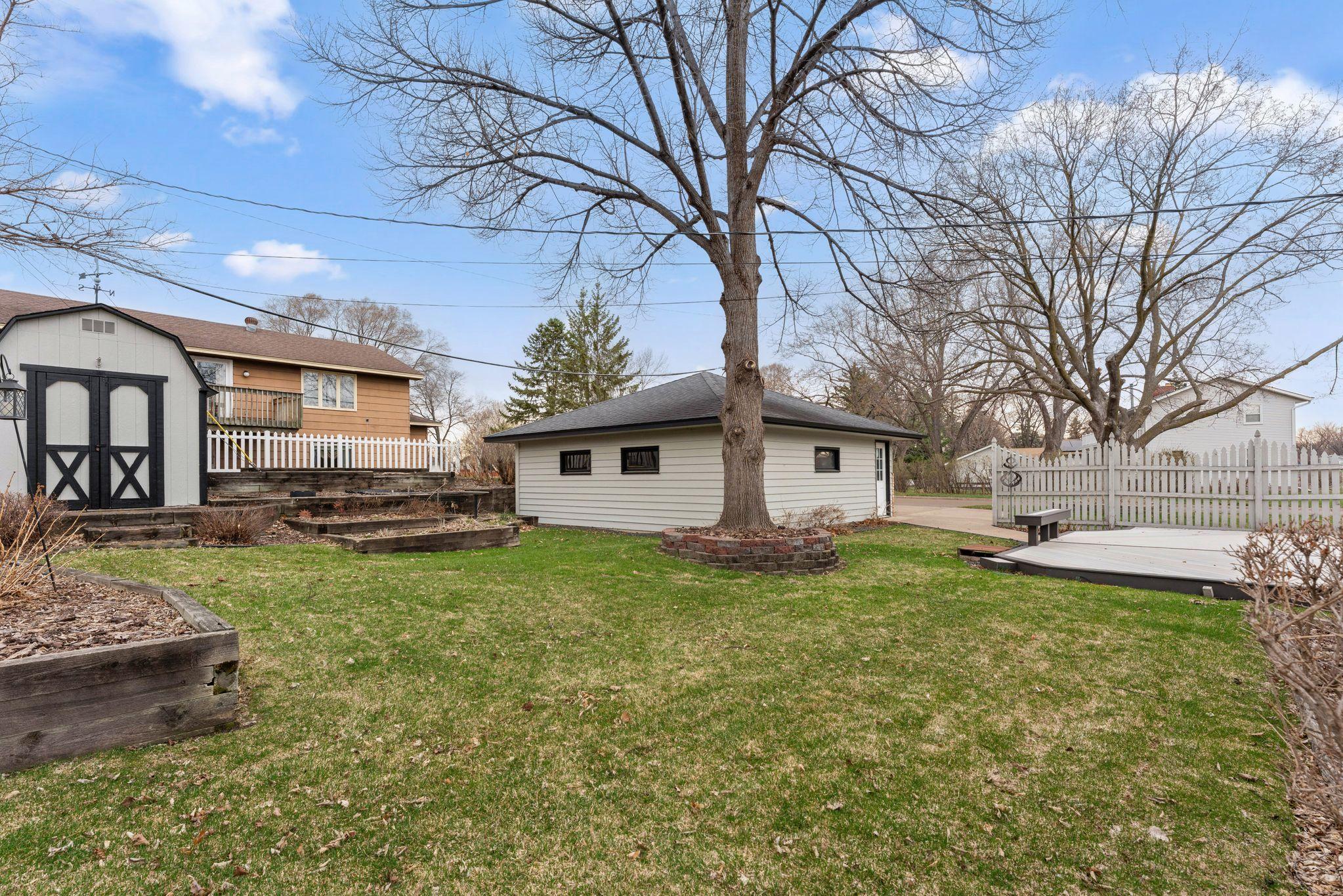 Very nice 16 by 8 feet Workshop & Garden Terraces