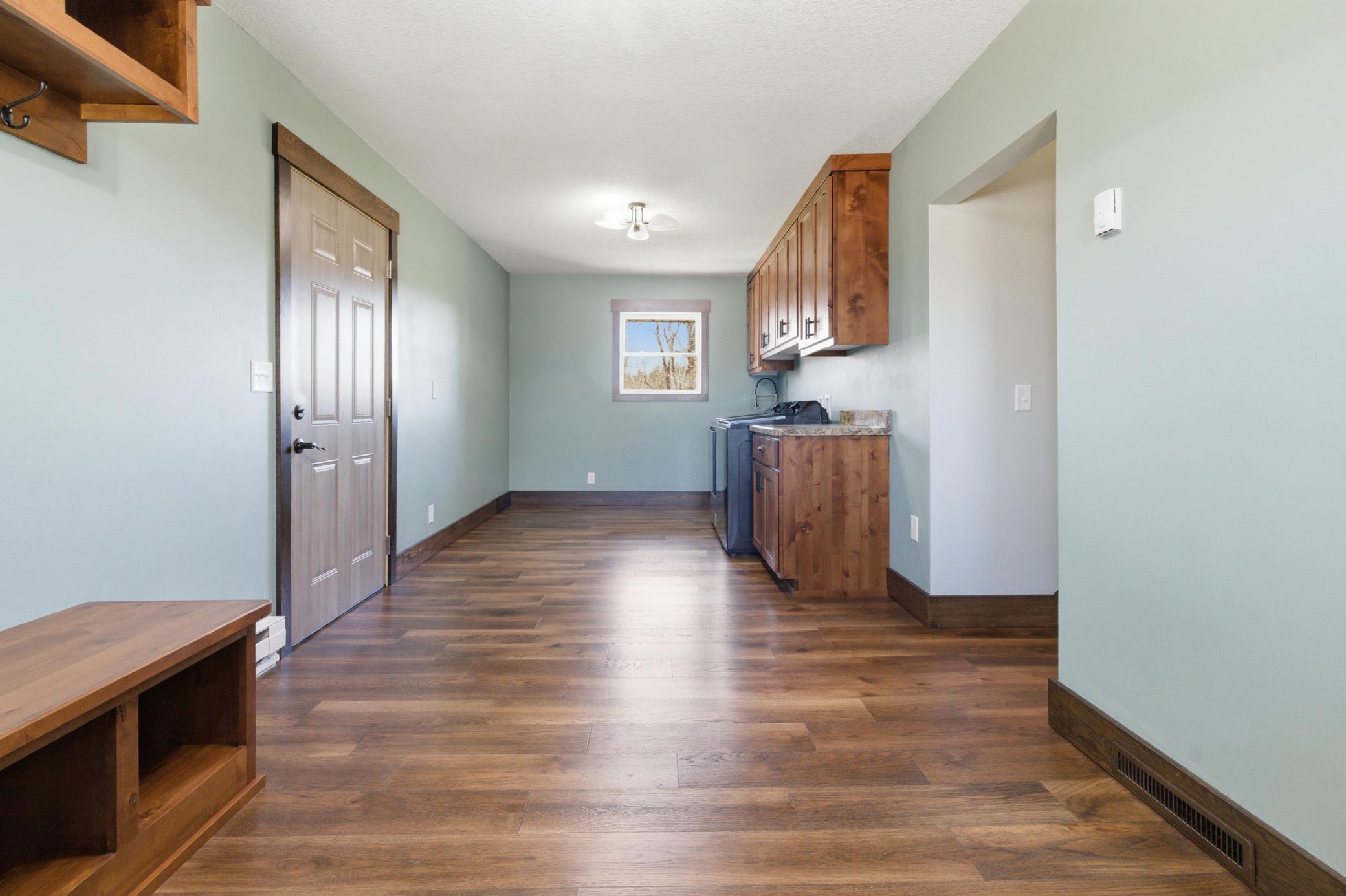 laundry/mud room