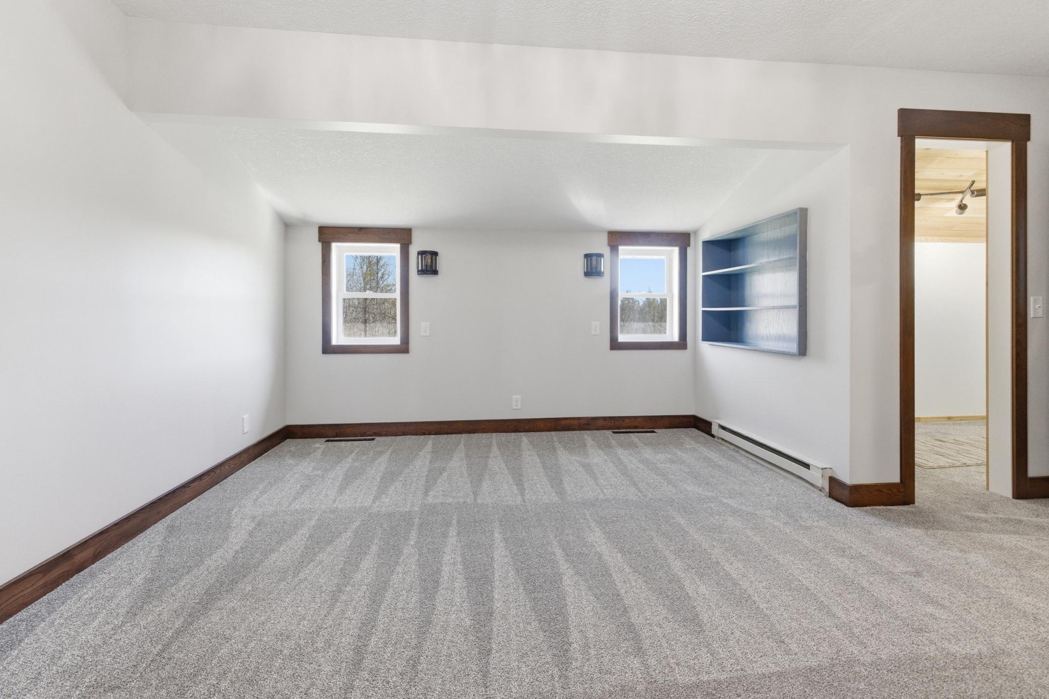 Master w/reading lights