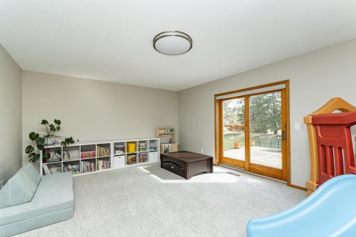 2519 Mayowood Lane SW, Rochester, MN 55902