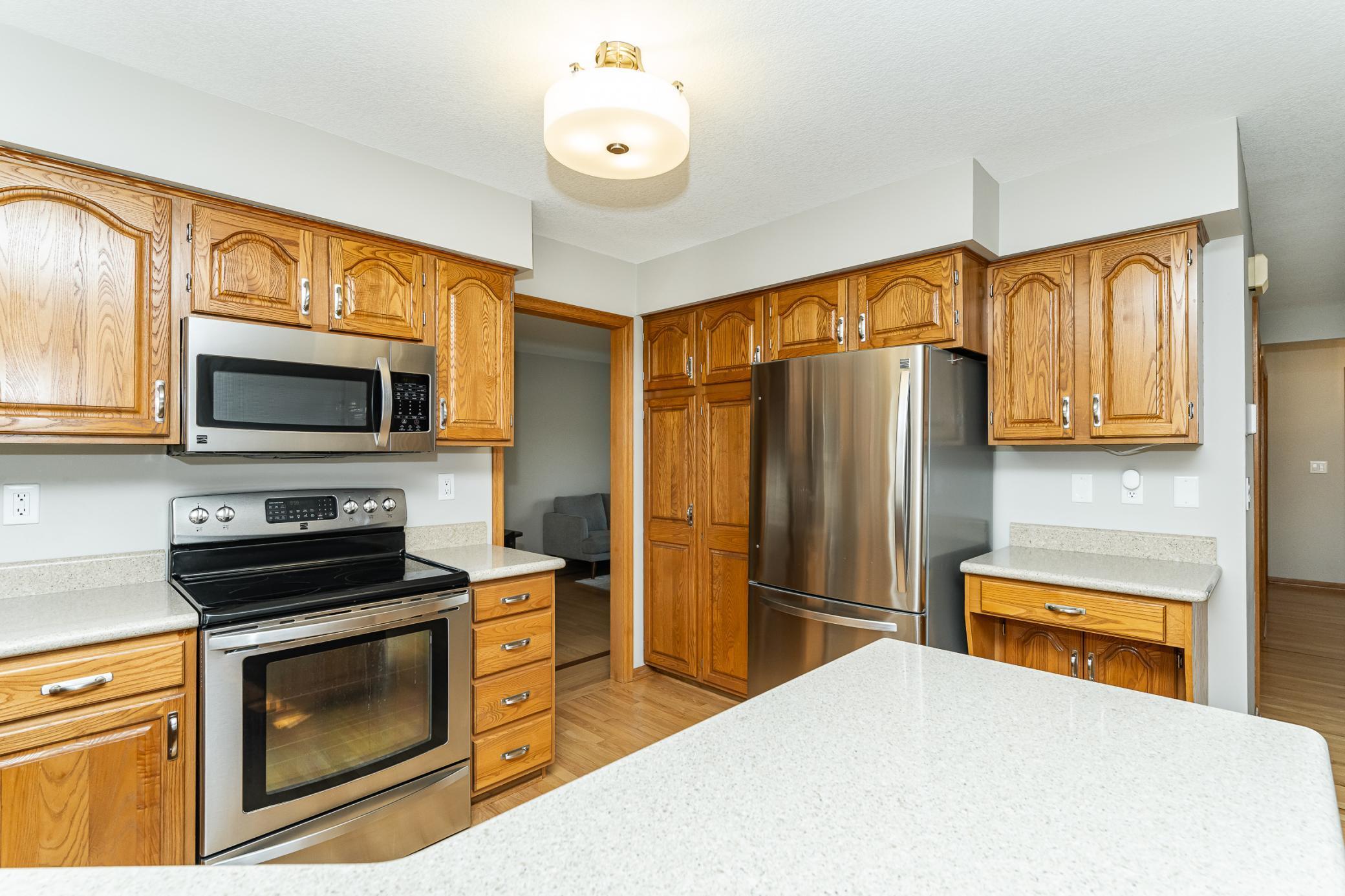Kitchen w/Stainless Steel Appliances