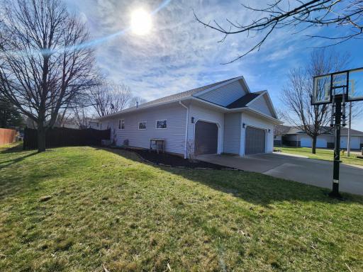 905 4th Avenue SE, Pipestone, MN 56164