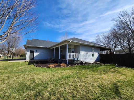 905 4th Avenue SE, Pipestone, MN 56164