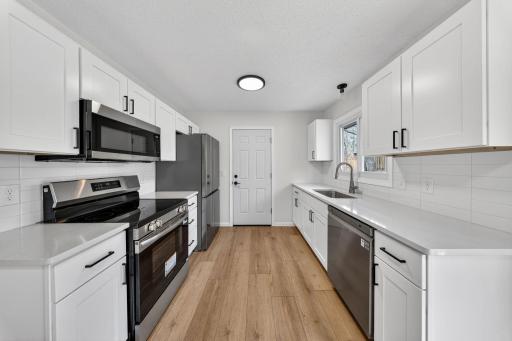 901 120th Avenue NW, Minneapolis, MN 55448