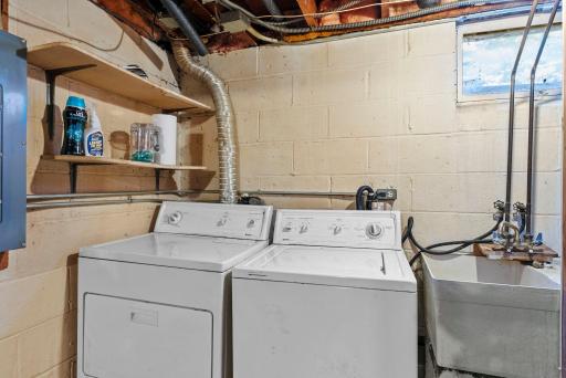 8701 Russell Avenue S, Minneapolis, MN 55431