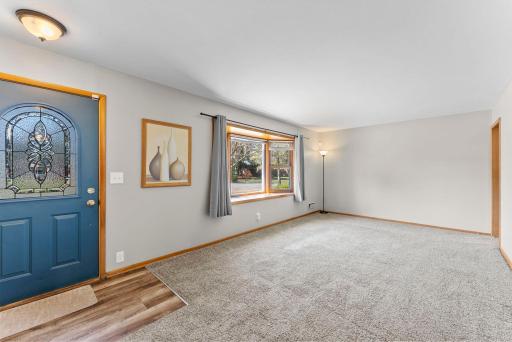 8701 Russell Avenue S, Minneapolis, MN 55431