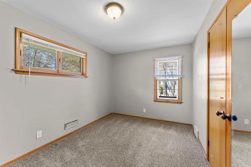 8701 Russell Avenue S, Minneapolis, MN 55431