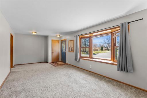 8701 Russell Avenue S, Minneapolis, MN 55431