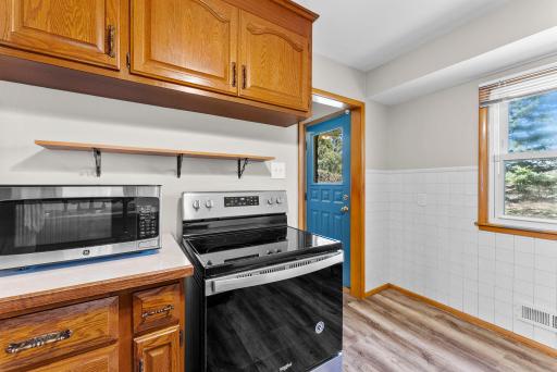 8701 Russell Avenue S, Minneapolis, MN 55431