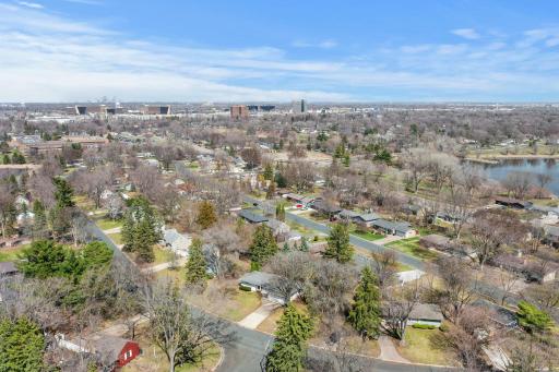 8701 Russell Avenue S, Minneapolis, MN 55431