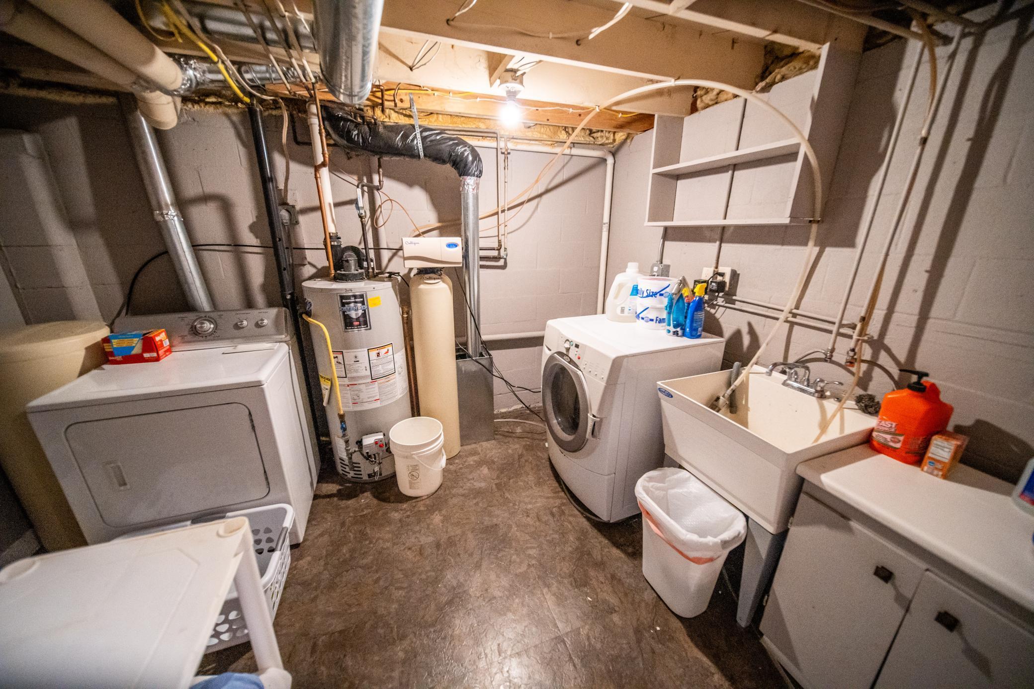 Laundry Room W/Utility Sink