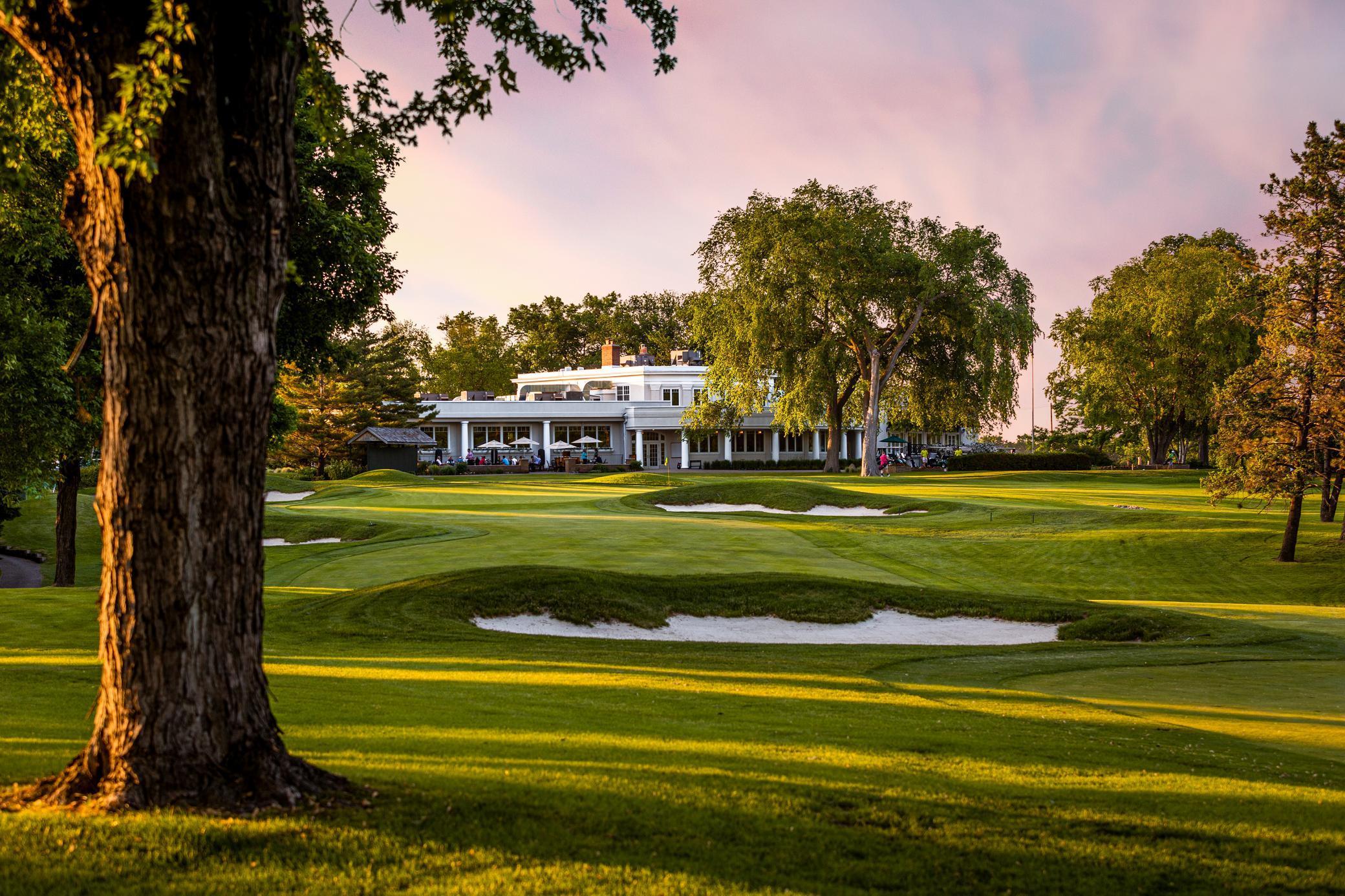 Nearby Minneapolis Golf Club!