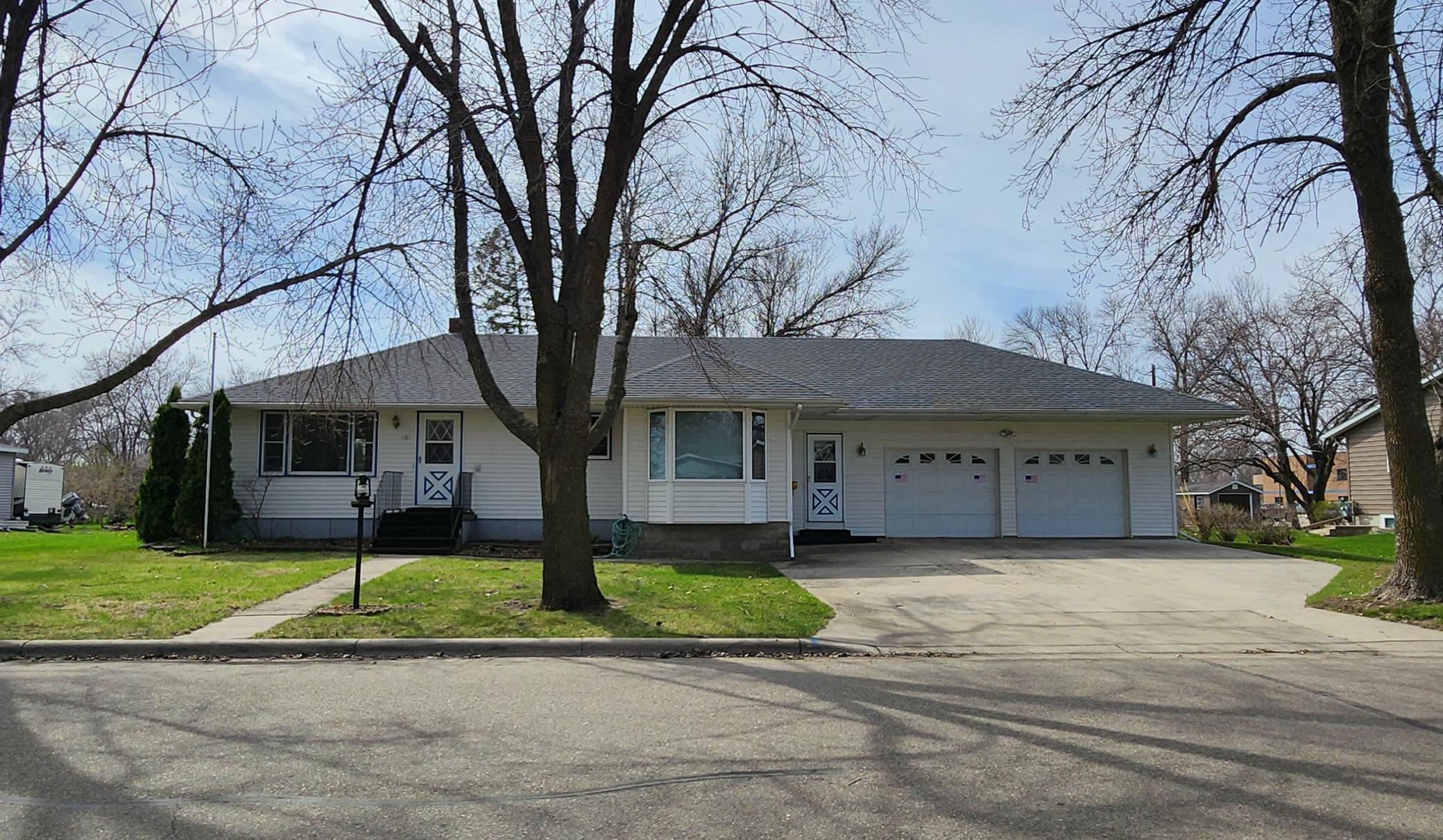 3 bed 1 Bath Located in Prinsburg, Minnesota