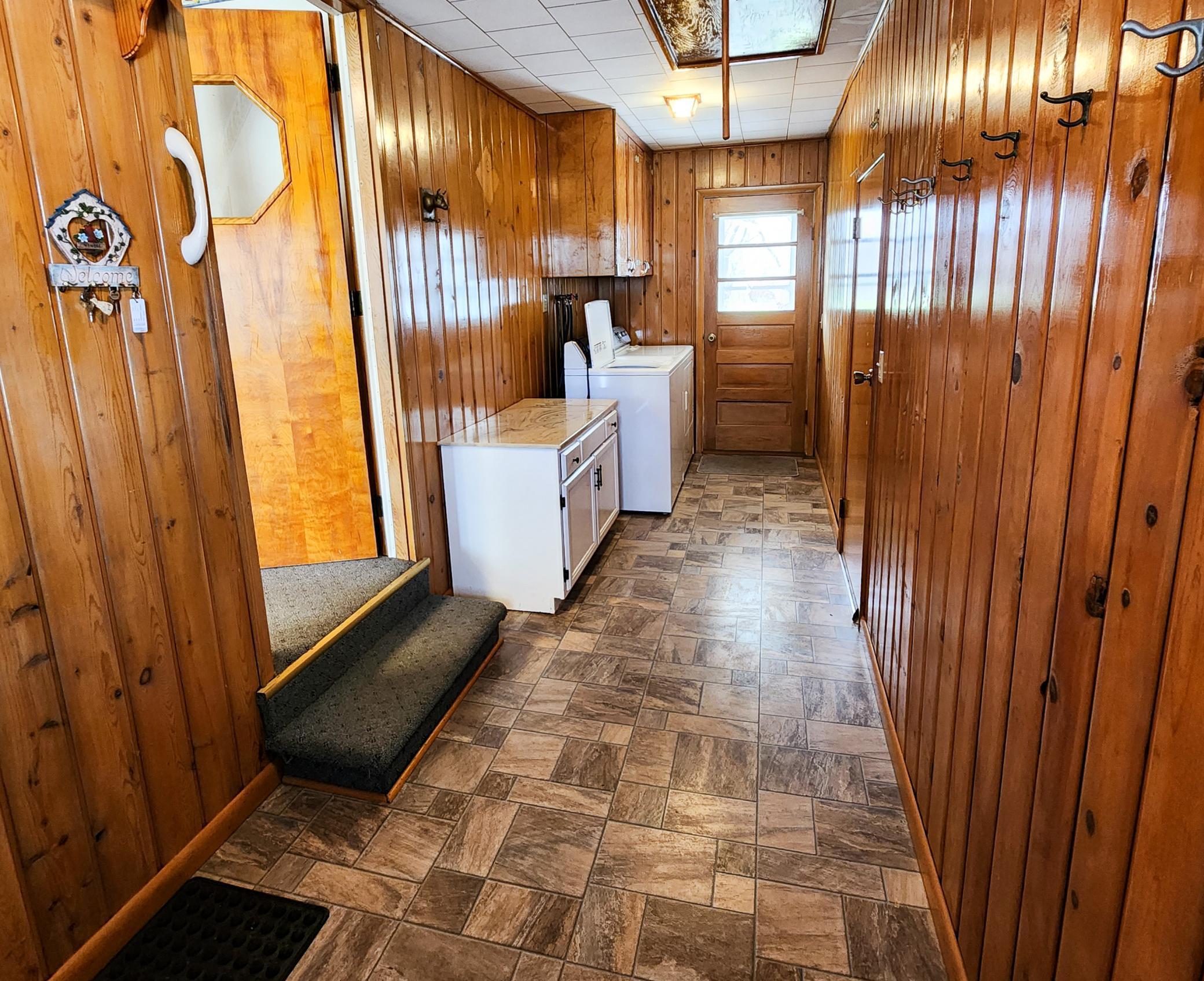 Main Floor Laundry Breezeway.jpg